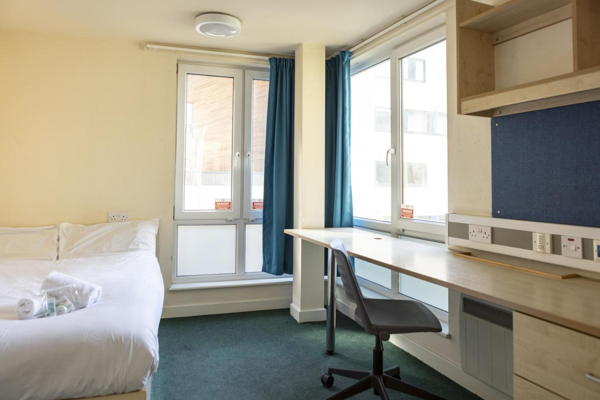 Aparthotel Burley Road à Leeds  Extérieur photo